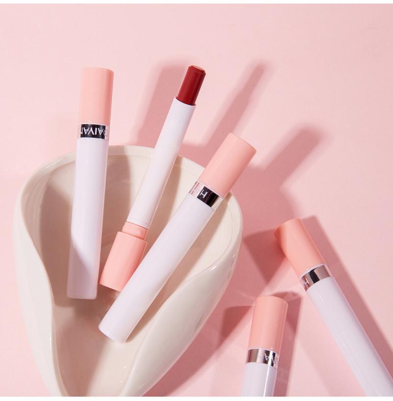 Levi Rhei Matte Mist Velvet Lipstick