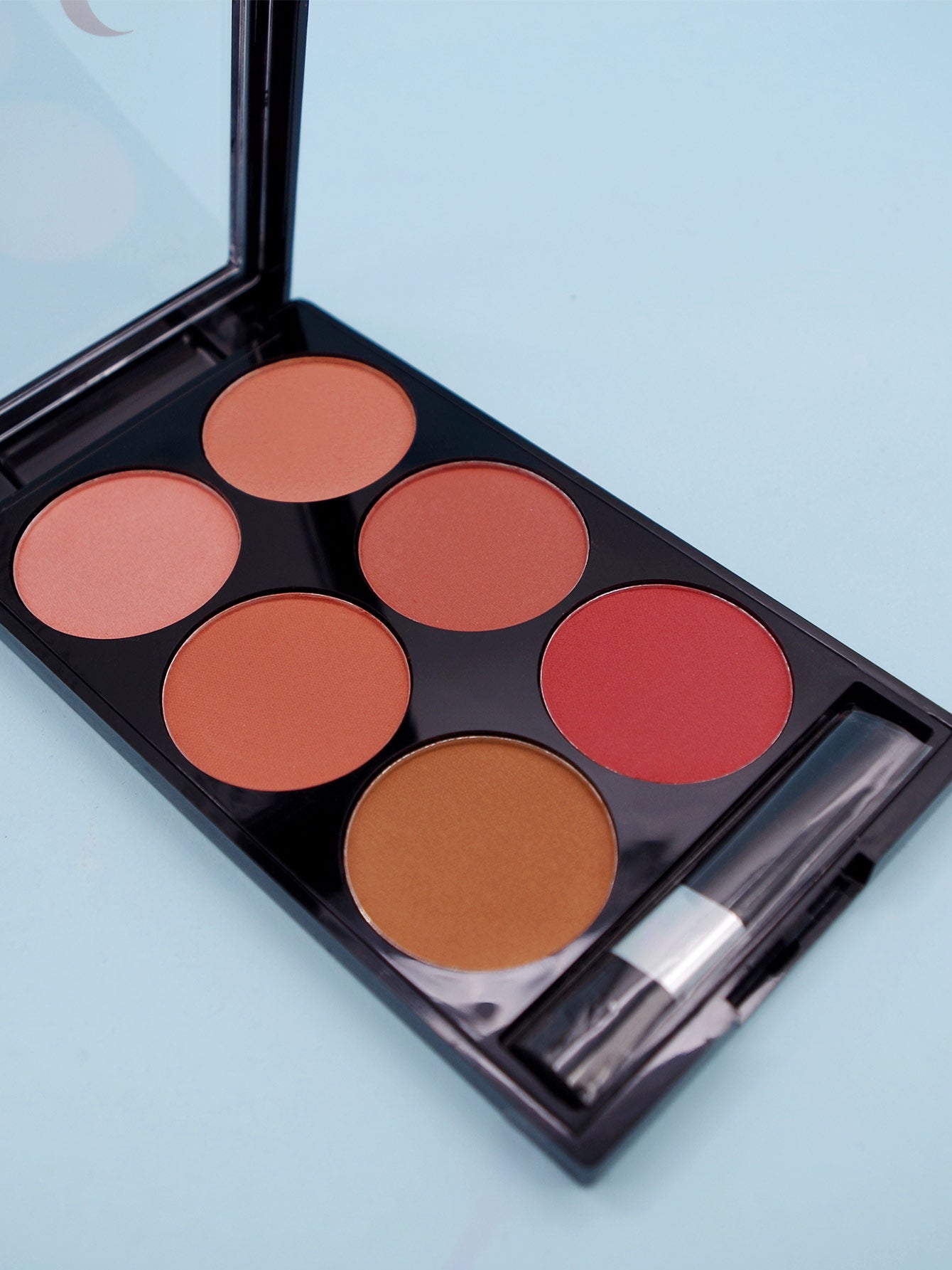 Levi Rhei Multi-Shade Blush Makeup Palette