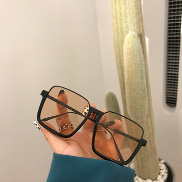 Levi Rhei Retro Square Sunglasses
